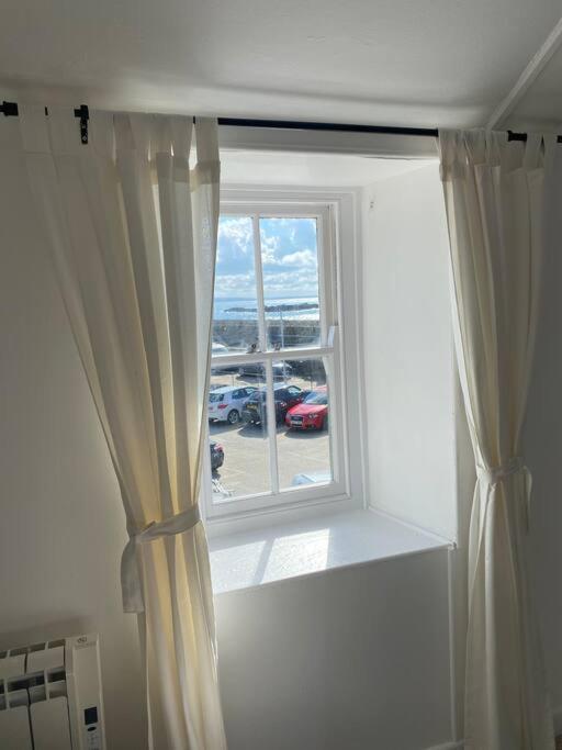 Seagulls Cottage, Touching Distance From Beach Mousehole Exteriér fotografie